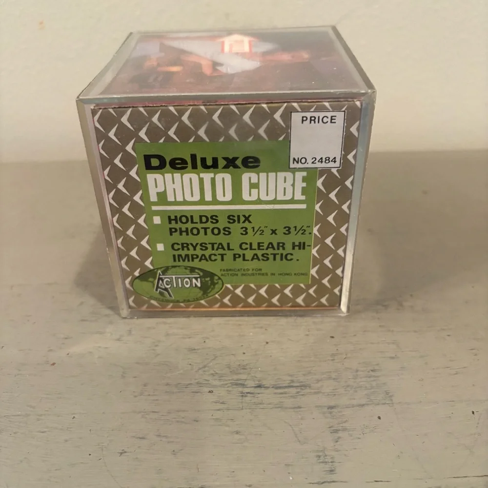 Deluxe Photo Cube - Green and Clear